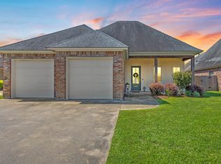 122 Olivewood Dr, Lafayette, LA 70508