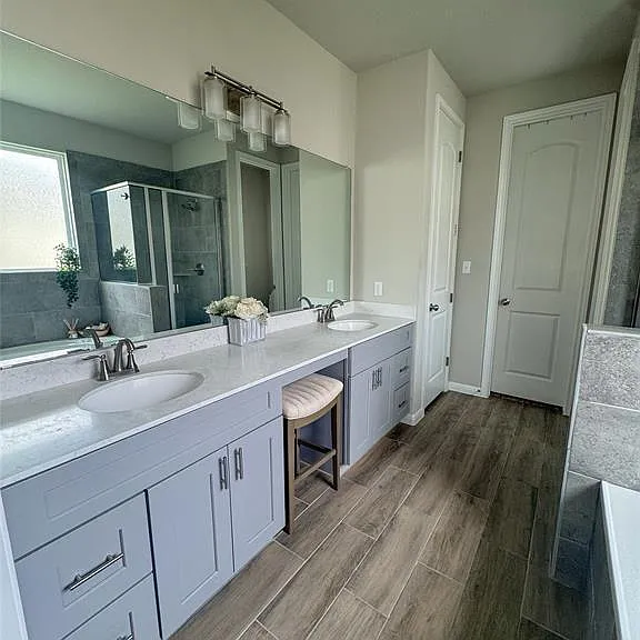 4217 Dawn Lorraine Dr — Photo 6