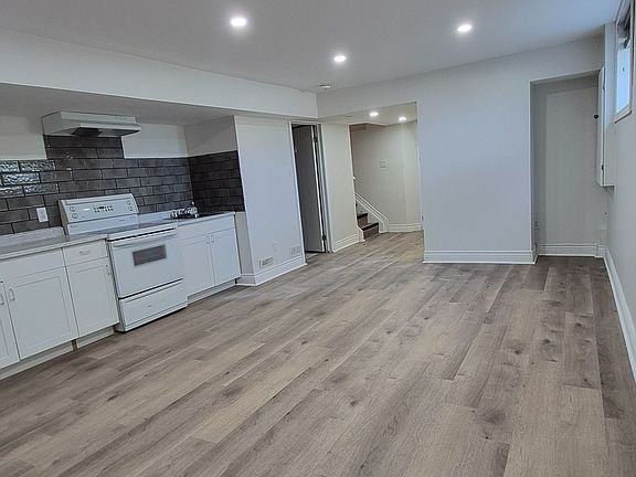 5th image of 1961 Rollingacres Dr #Basement