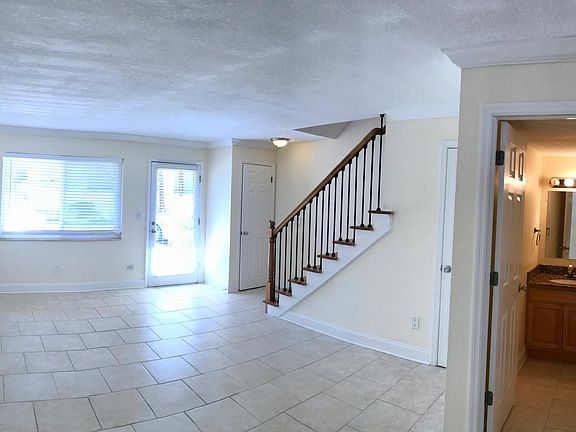 4th image of 2815 W Horatio St APT 4