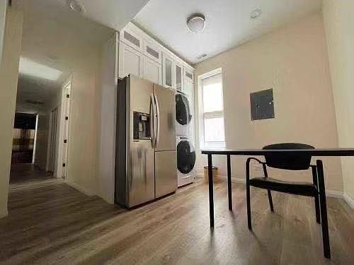 3rd image of 3254 S Emerald Ave #1