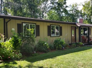22 Eastwood Ave, Barrington, IL