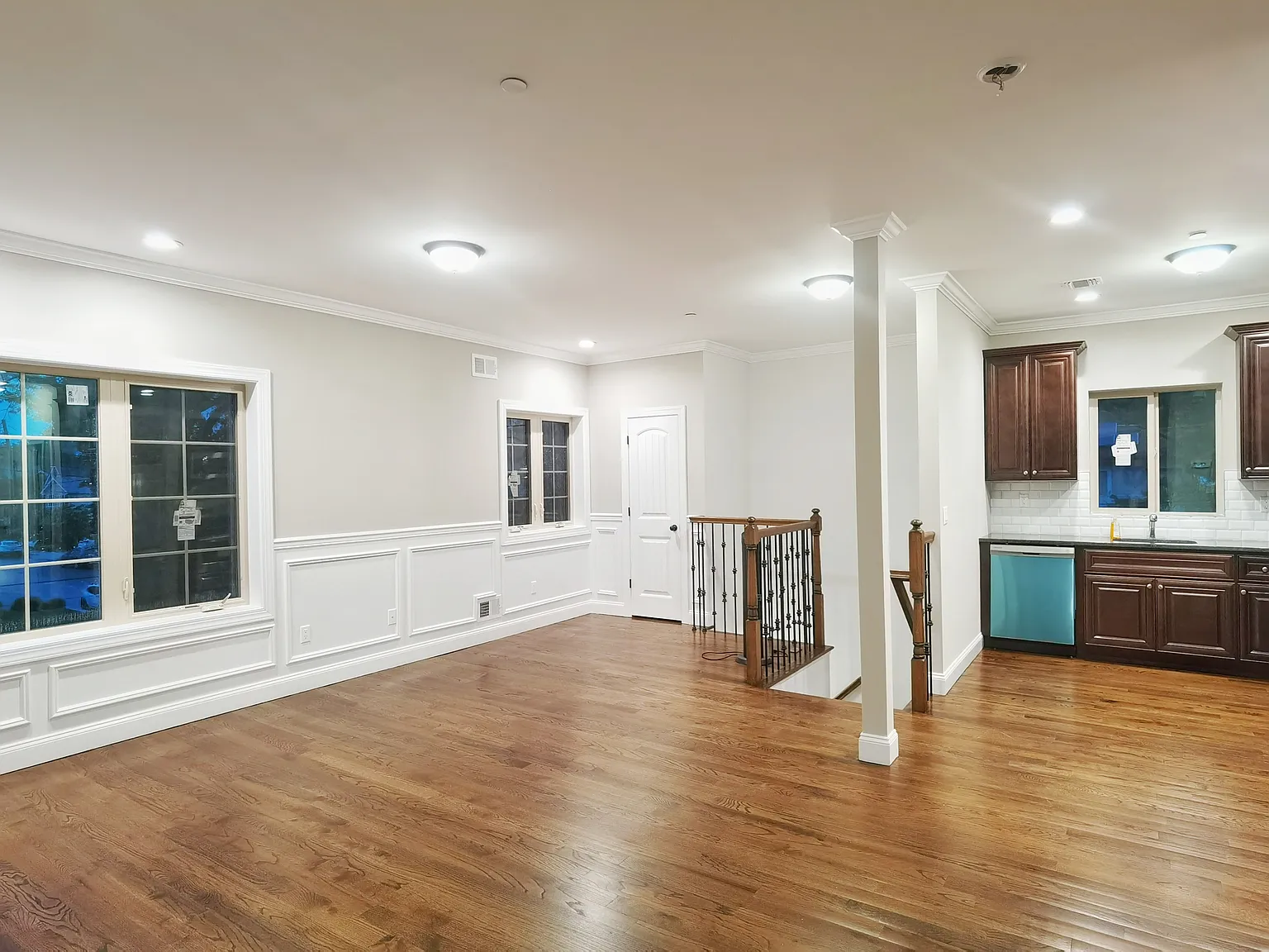 3 bed, 1300 sqft, $3,300 — Photo 4