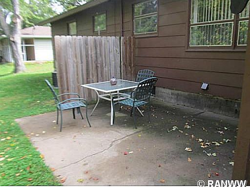 4th image of 1419 5th Ave E