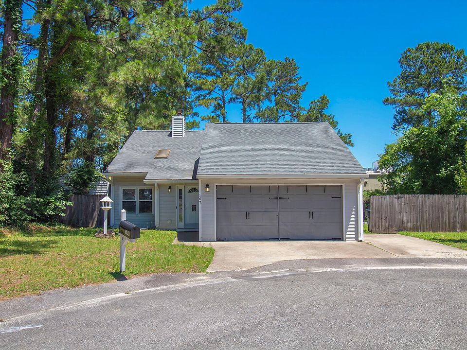 1st image of 107 White Water Ct