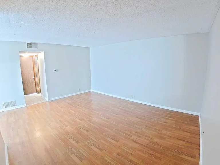 713 Dondee Dr — Photo 4