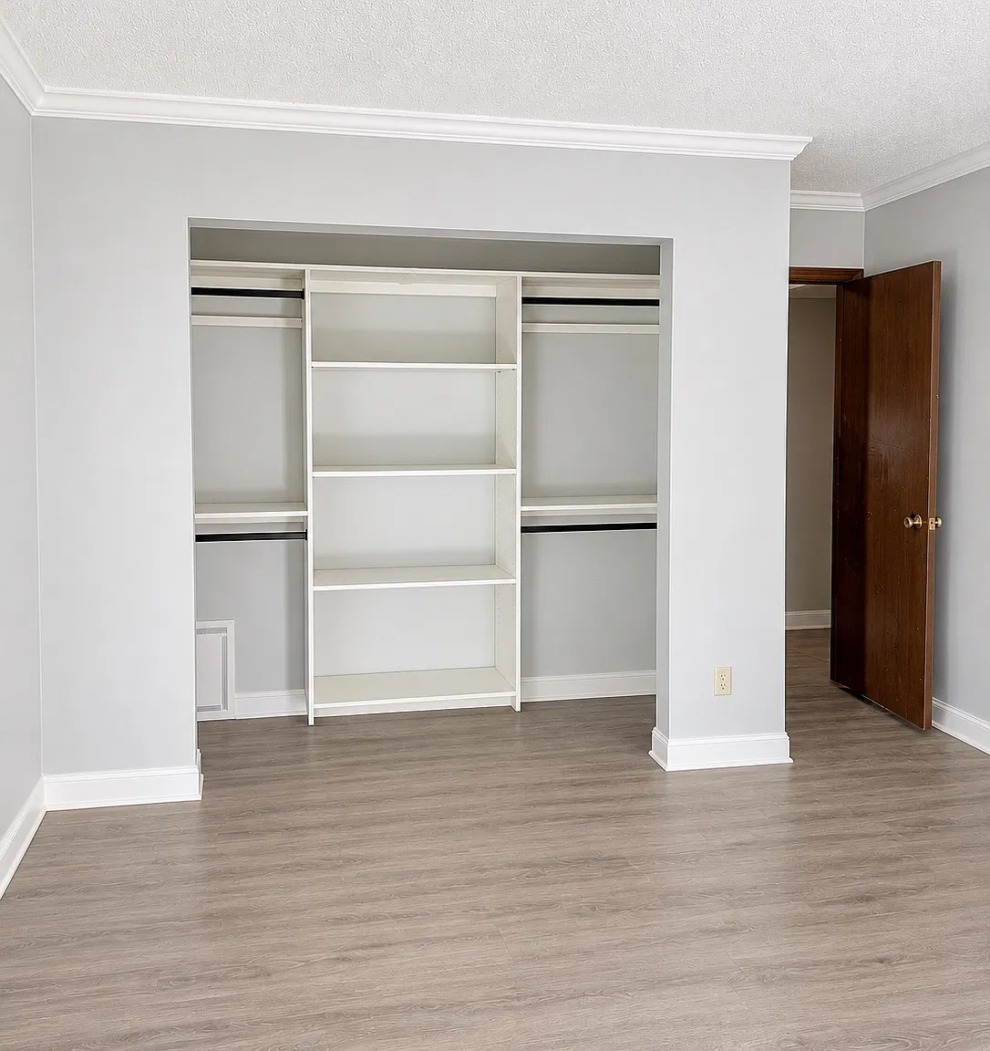 2 bed, 900 sqft, $1,195 — Photo 1