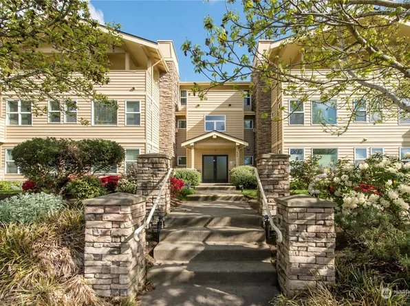 430 SW 156th St #102, Burien, WA 98166