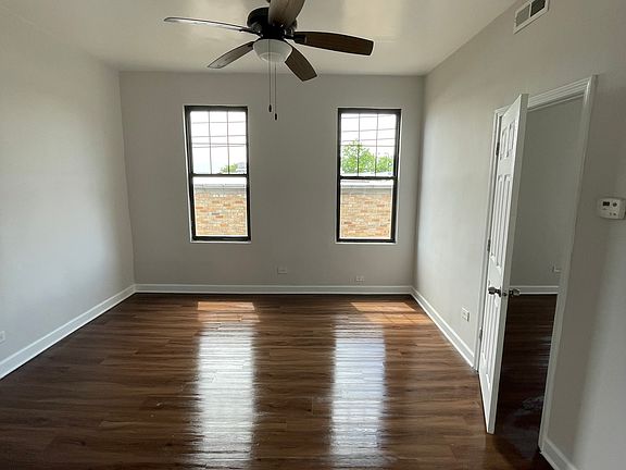 2nd image of 2411 S Hoyne Ave APT 205