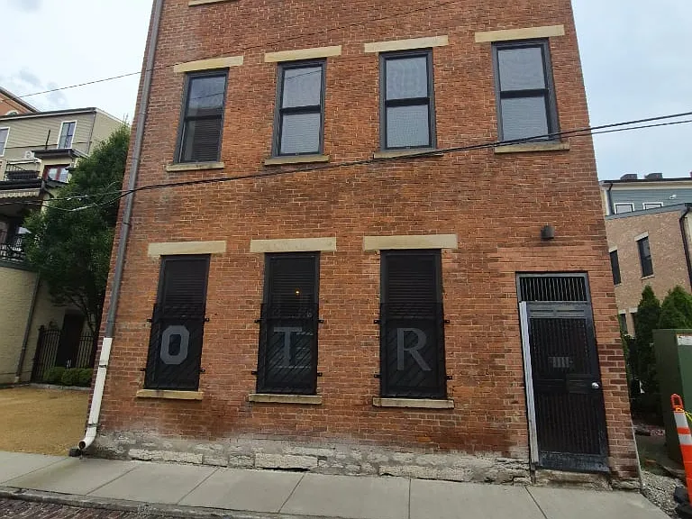 1413 Race St #1 — Photo 14