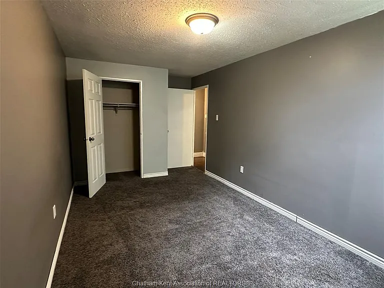 276 Merritt Ave — Photo 10