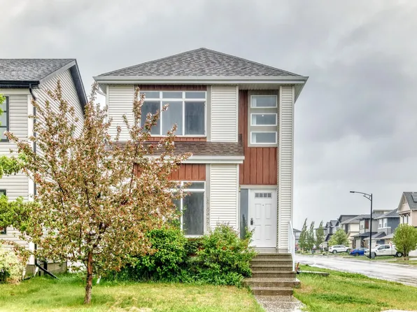 18103 77th St NW, Edmonton, AB T5Z 0L8