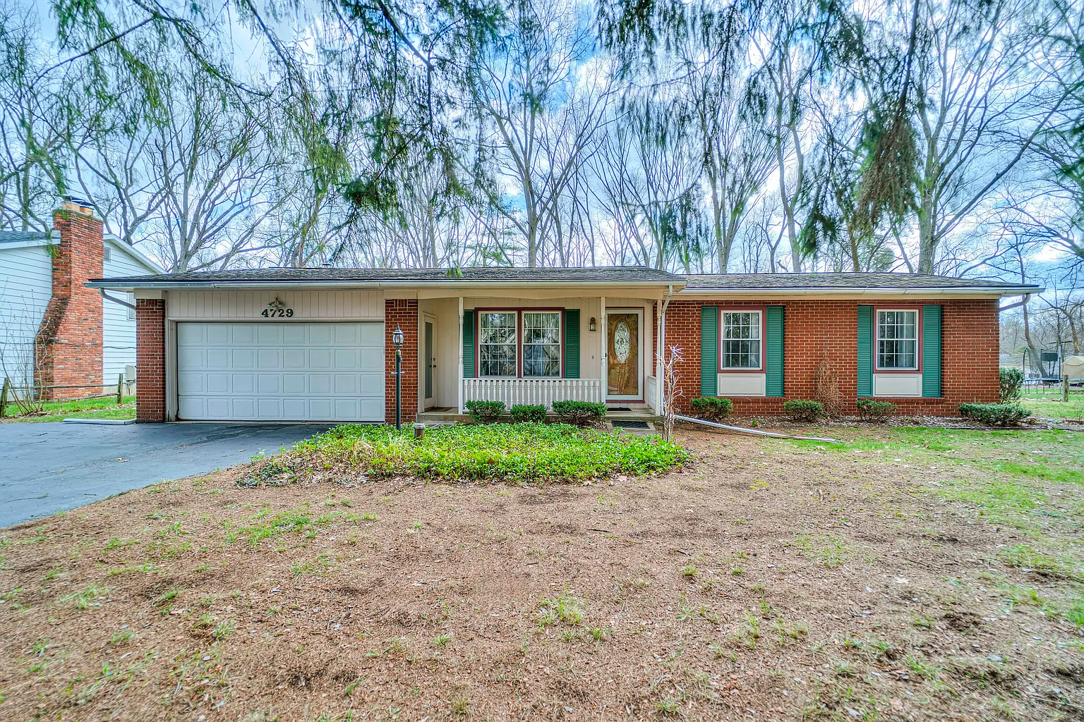 4729 Pin Oak Trl photo 1