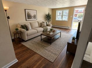 1229 Rolleston St, Harrisburg, PA 17104