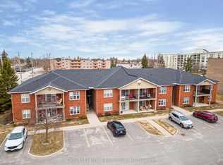 435 Walnut St #206, Collingwood, ON