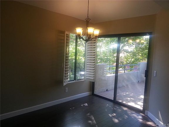 4th image of 3010 La Paz Ln Unit E