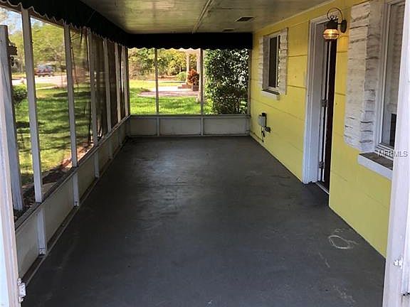 4th image of 1108 Marine St
