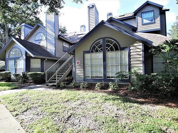 2nd image of 966 Helmsley Ct APT 206