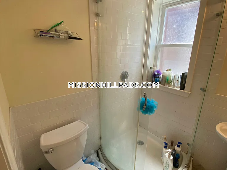 830 Huntington Ave #3 — Photo 14