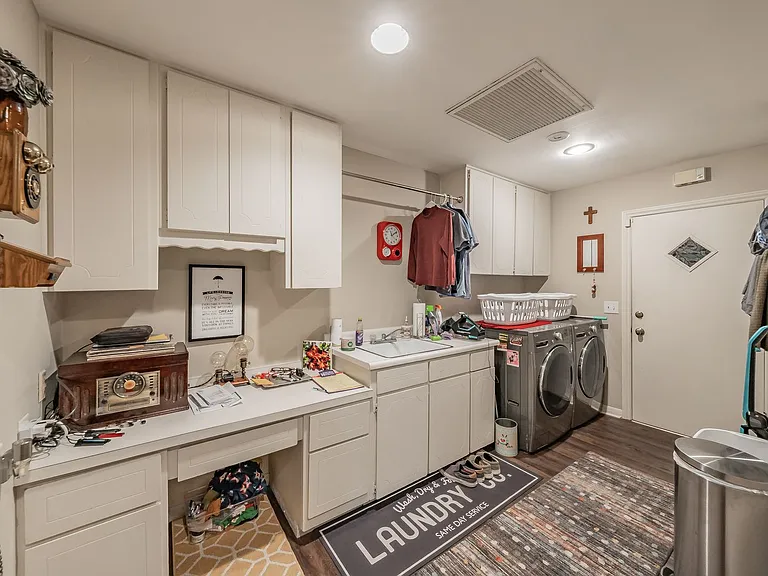 4601 Ranch View Rd — Photo 24