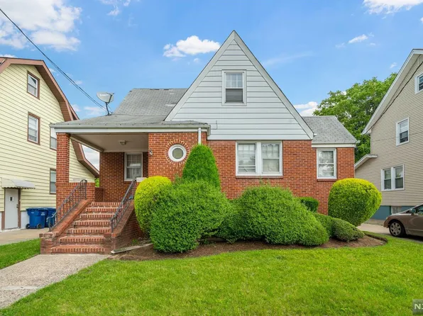 472 Jackson Ave, Hackensack, NJ 07601