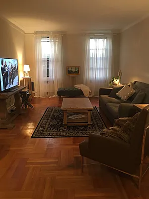 Rented by Owner | media 12