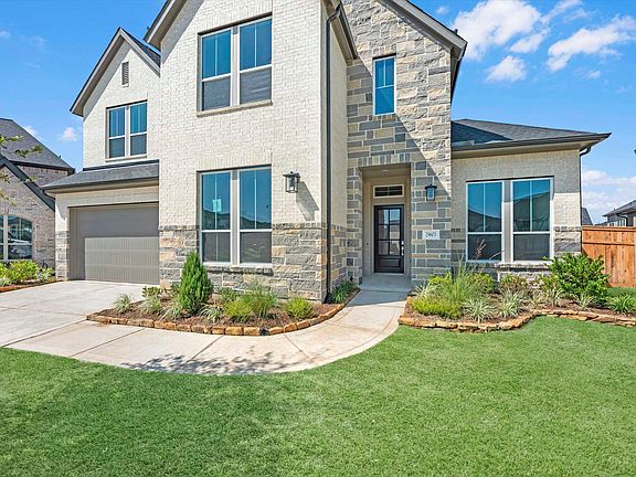 Fulbright Plan 29603 Twisted Tree Trail Front Porch