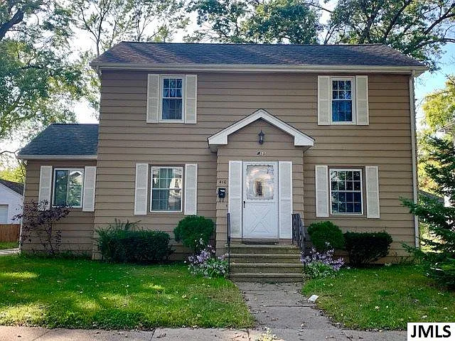 410 N Pleasant St photo 1