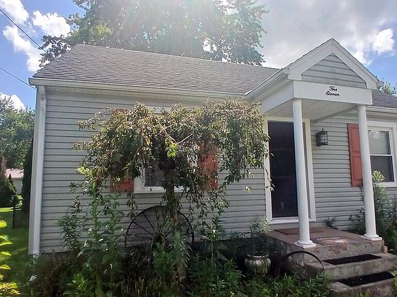 2nd image of 511 McDonald Ave