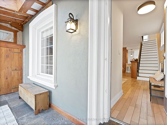 3rd image of 23 Norway Ave
