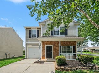 4636 Meadowfield Rd, Charlotte, NC 28215