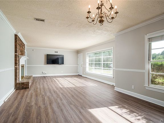 3rd image of 1617 26th Ave E