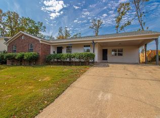 1513 Old Forge Dr, Little Rock, AR 72227