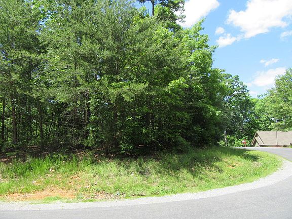 2nd image of 315 Skiatook Cir