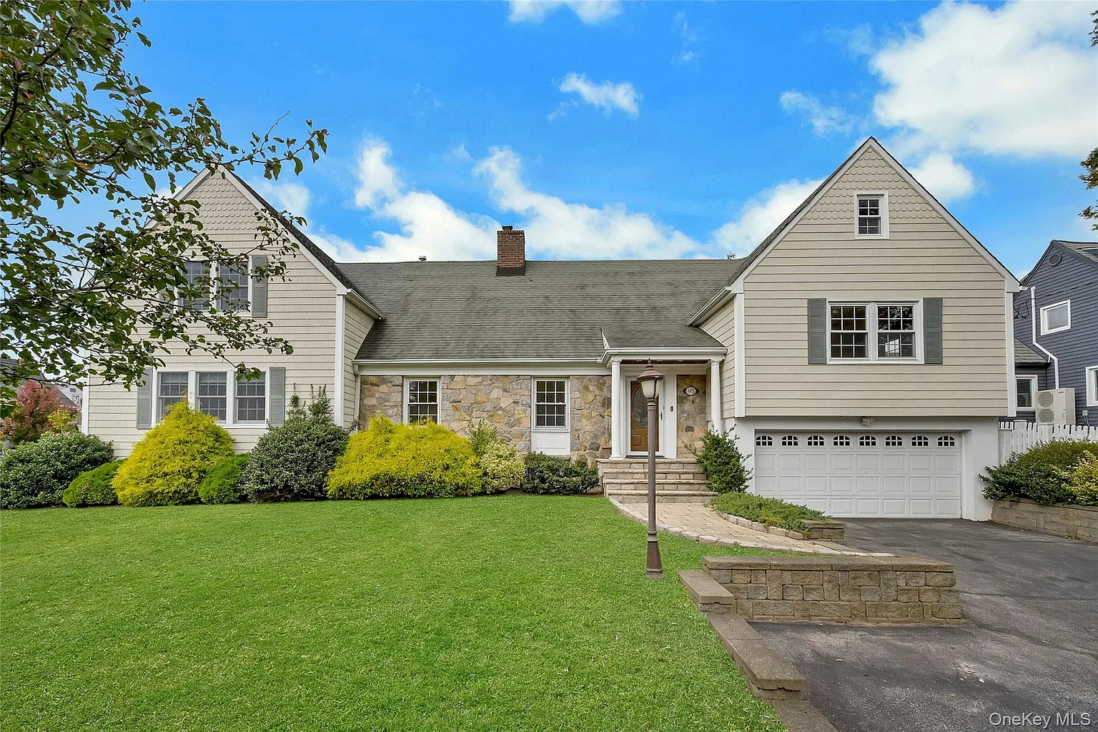 95 Clarence Road photo 1