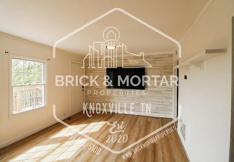 2417 Fillmore Ave — Photo 6