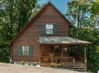 1664 Raccoon Den Way, Sevierville, TN 37862