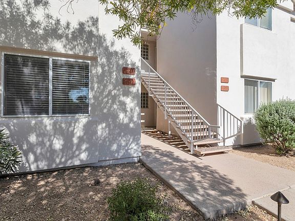 4th image of 10401 N 52nd St Unit 107