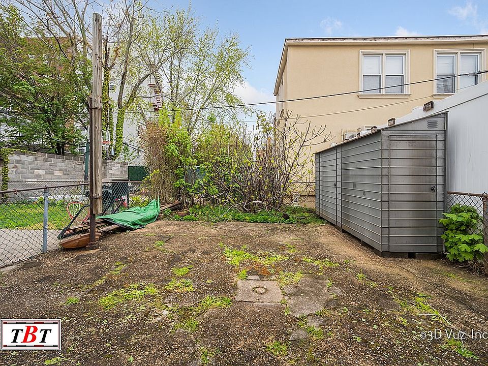 2nd image of 715 Avenue