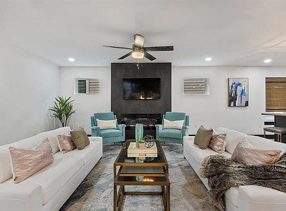 2nd image of 2717 Amelia St