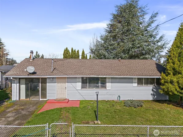 15851 118th Avenue SE, Renton, WA 98058