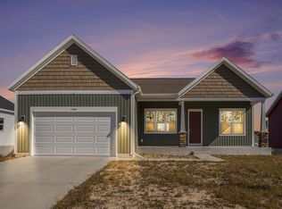 2484 Hawk Dr, Muskegon, MI 49444