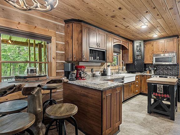 21st image of this home