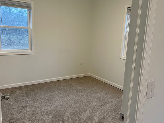 5th image of 5384 Old Carriage Rd