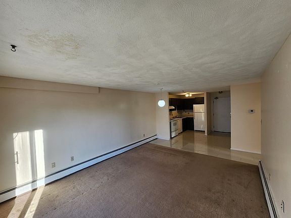 3rd image of 410 South St #6