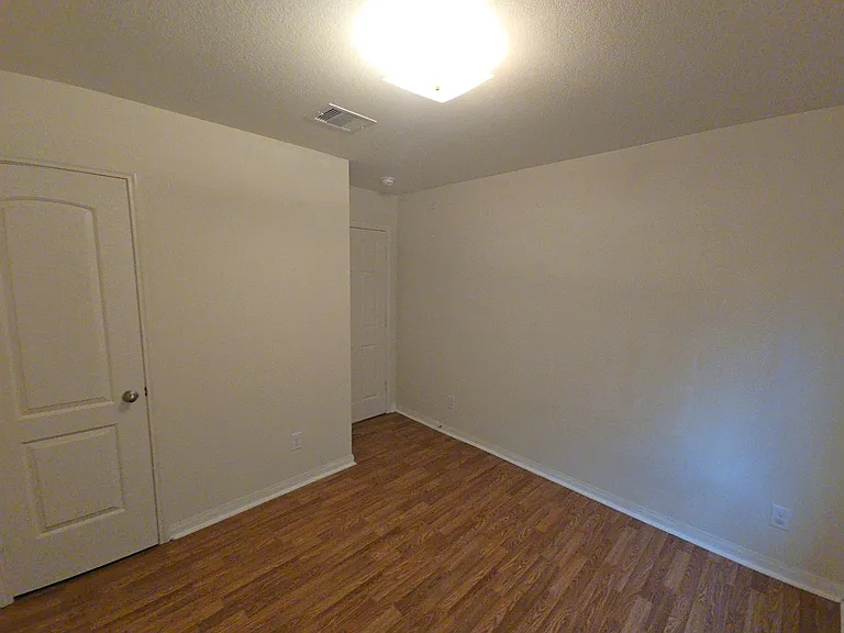 2303 Golden Brandy Ln — Photo 15