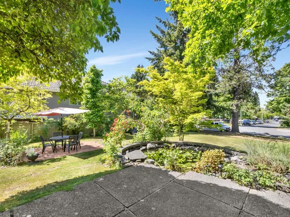 14246 102nd Ave, Surrey, BC V3T 5A5
