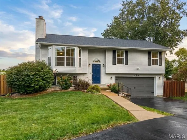 167 Edgeworth Ave, Maryland Heights, MO 63043