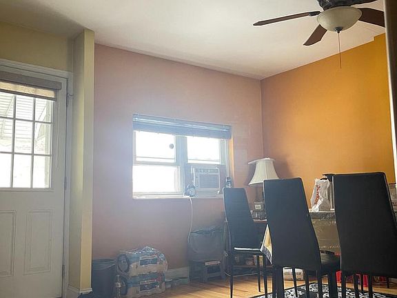 3rd image of 2702 S Darien St