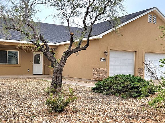 2nd image of 3009 Elizabeth Ct